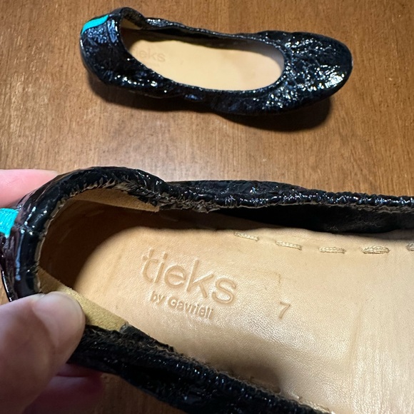 Tieks by Gavrieli Ballet Flat Obsidian Black Patent Leather - Picture 2 of 5